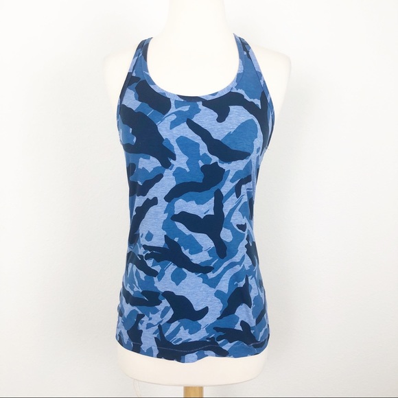 GAP Tops - Gap Fit Breathe Blue Camo Razorback Size XS